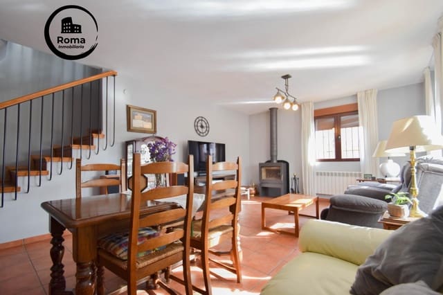 7 soveværelse Villa til salg i Cúllar Vega med swimmingpool garage - € 394.000 (Ref: 9524436)