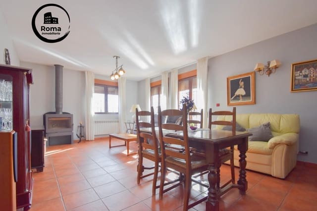 7 soveværelse Villa til salg i Cúllar Vega med swimmingpool garage - € 394.000 (Ref: 9524436)