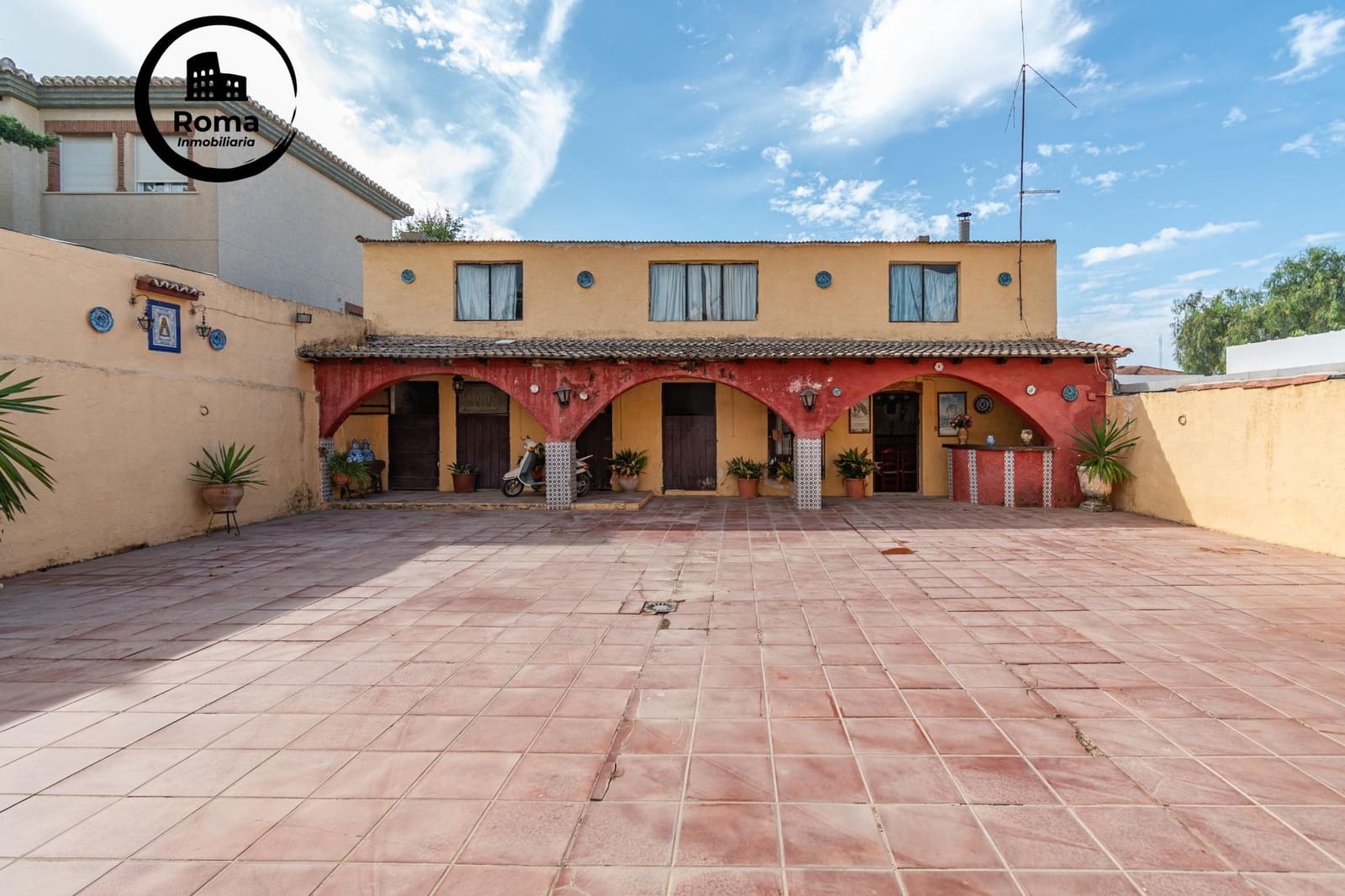 5 chambre Villa/Maison à vendre à Otura avec piscine garage - 370 000 € (Ref: 9524437)