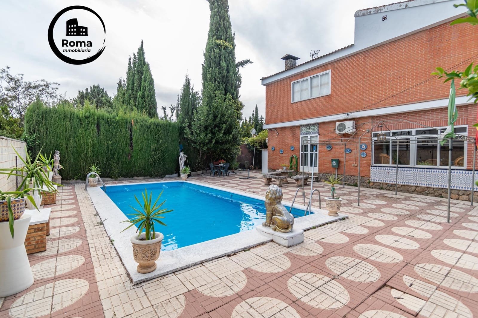 5 chambre Villa/Maison à vendre à Otura avec piscine garage - 370 000 € (Ref: 9524437)