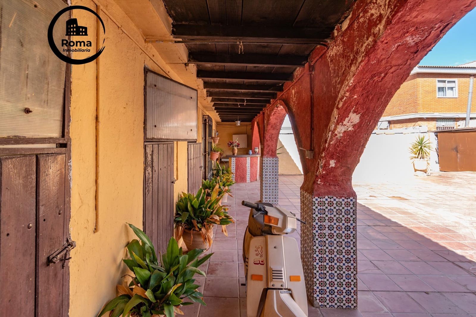 5 chambre Villa/Maison à vendre à Otura avec piscine garage - 370 000 € (Ref: 9524437)