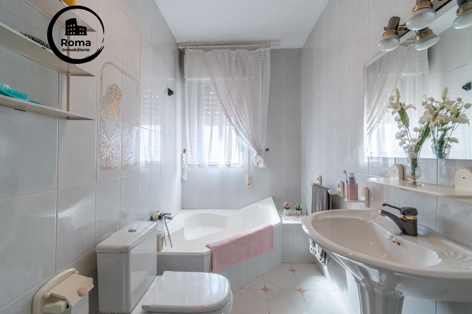 5 chambre Villa/Maison à vendre à Otura avec piscine garage - 370 000 € (Ref: 9524437)