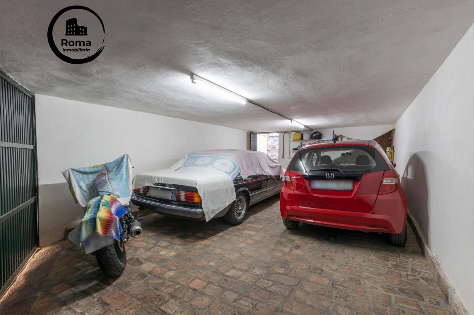 11 sypialnia Willa na sprzedaż w Huetor Vega z garażem - 850 000 € (Ref: 9524449)