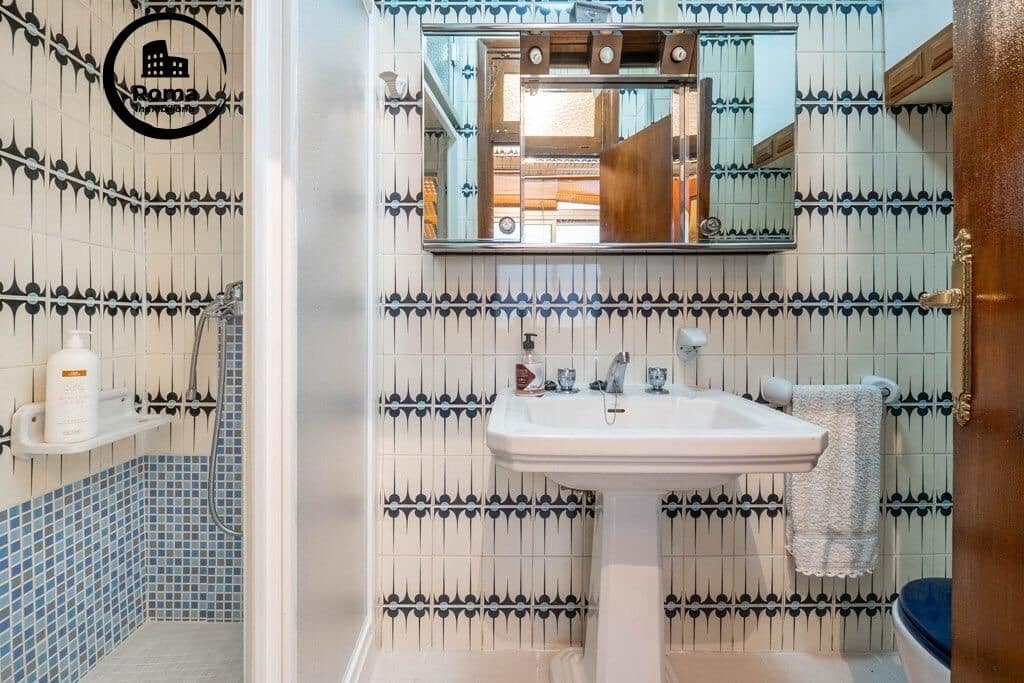 4 sovrum Lägenhet till salu i Granada stad med garage - 410 000 € (Ref: 9524450)