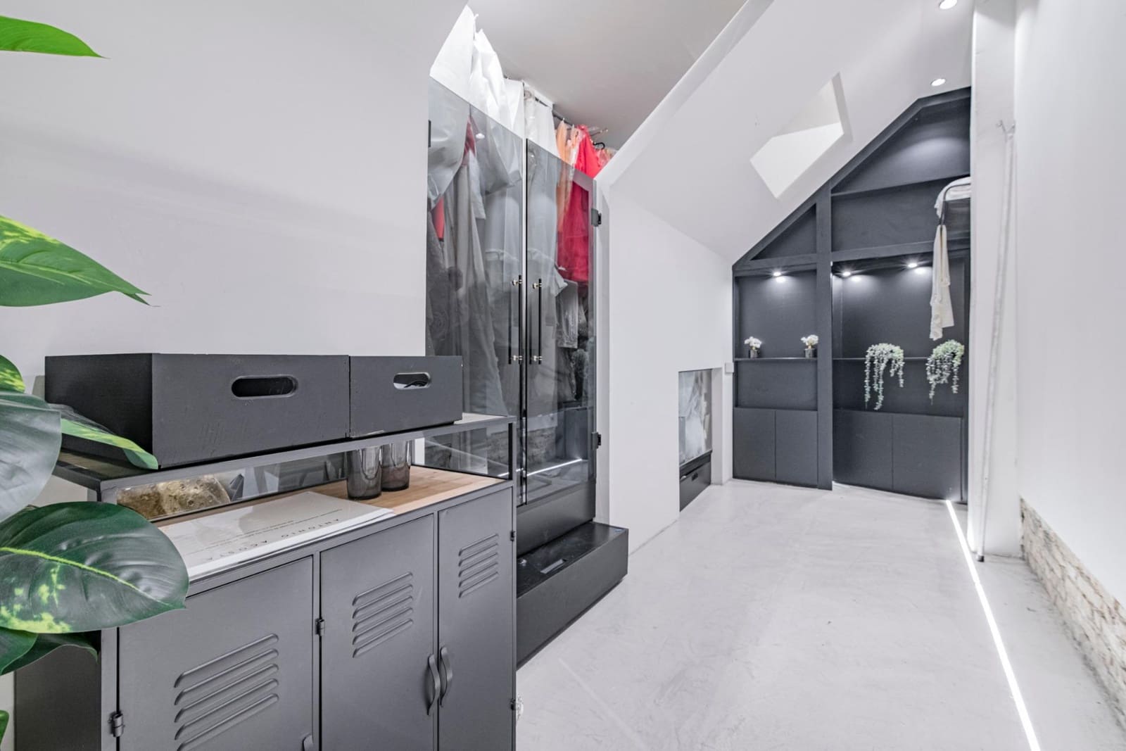 Komercyjne na sprzedaż w Miasto Grenada - 259 000 € (Ref: 9524451)