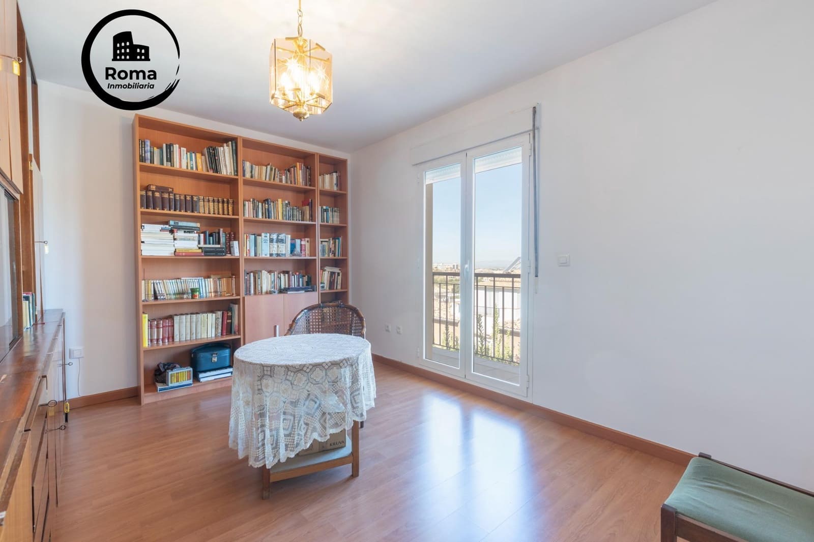 5 soveværelse Semi-Rækkehus til salg i Huetor Vega med garage - € 340.000 (Ref: 9524455)