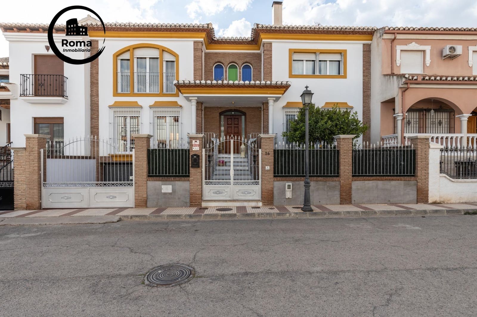 4 soveværelse Villa til salg i Atarfe - € 380.000 (Ref: 9524456)