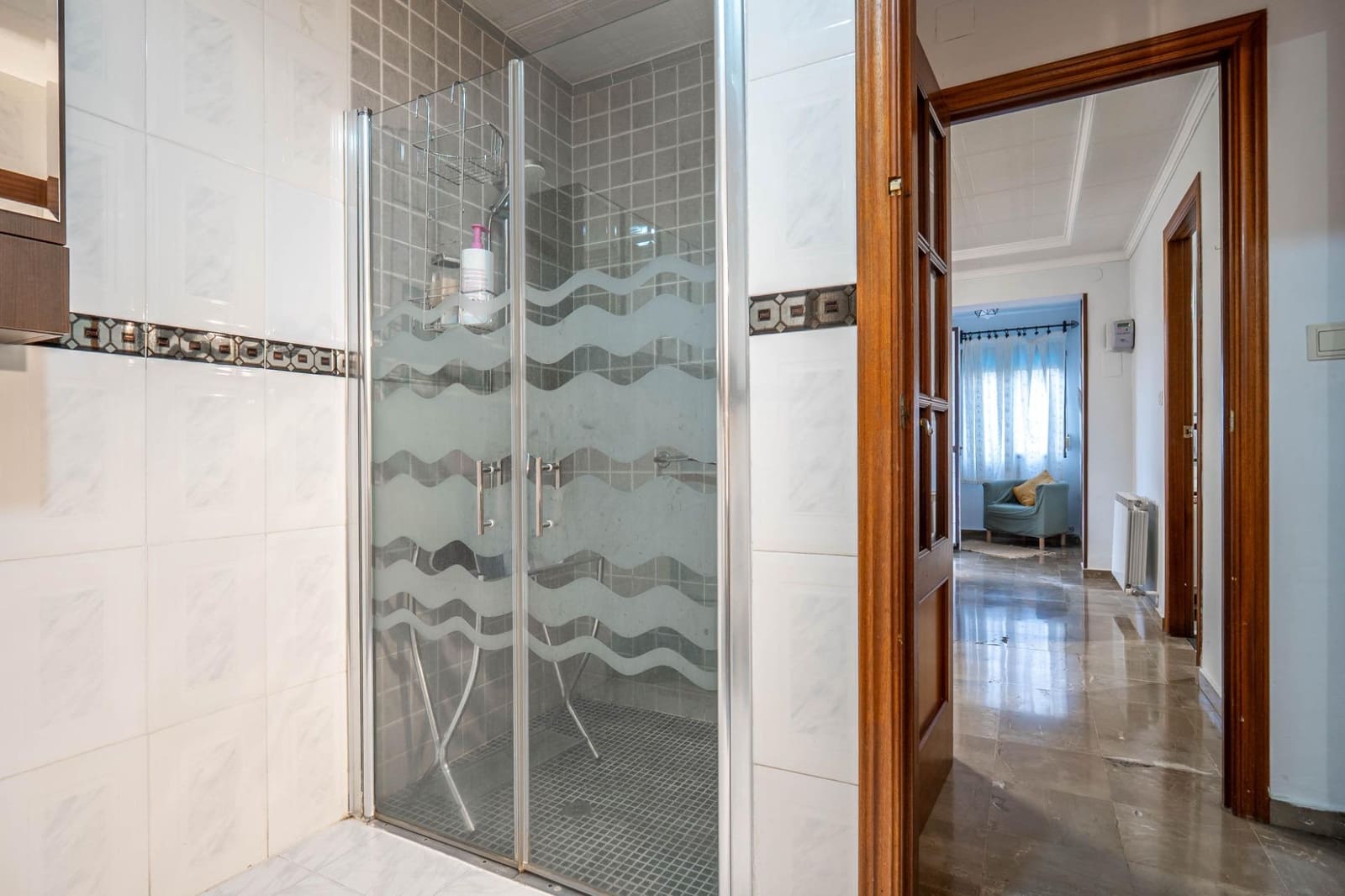 4 soveværelse Semi-Rækkehus til salg i Huetor Vega med swimmingpool - € 315.000 (Ref: 9524457)