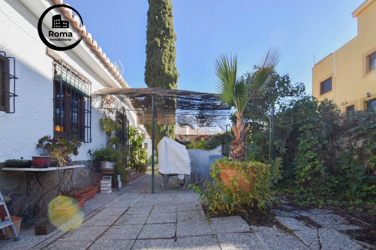 3 Zimmer Villa zu verkaufen in Ogijares mit Pool Garage - 330.000 € (Ref: 9527818)