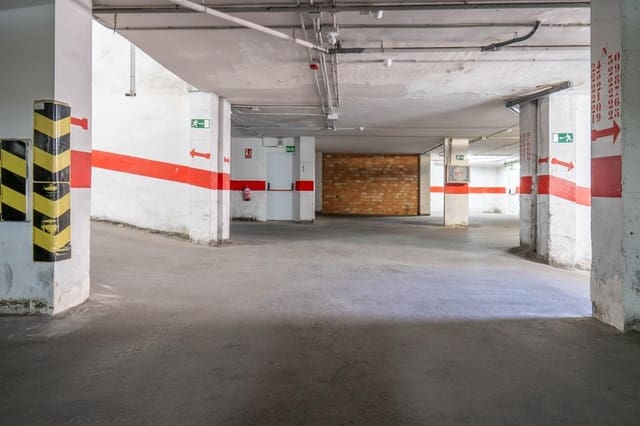 Garage for sale in Cenes de la Vega - € 9,000 (Ref: 9527826)