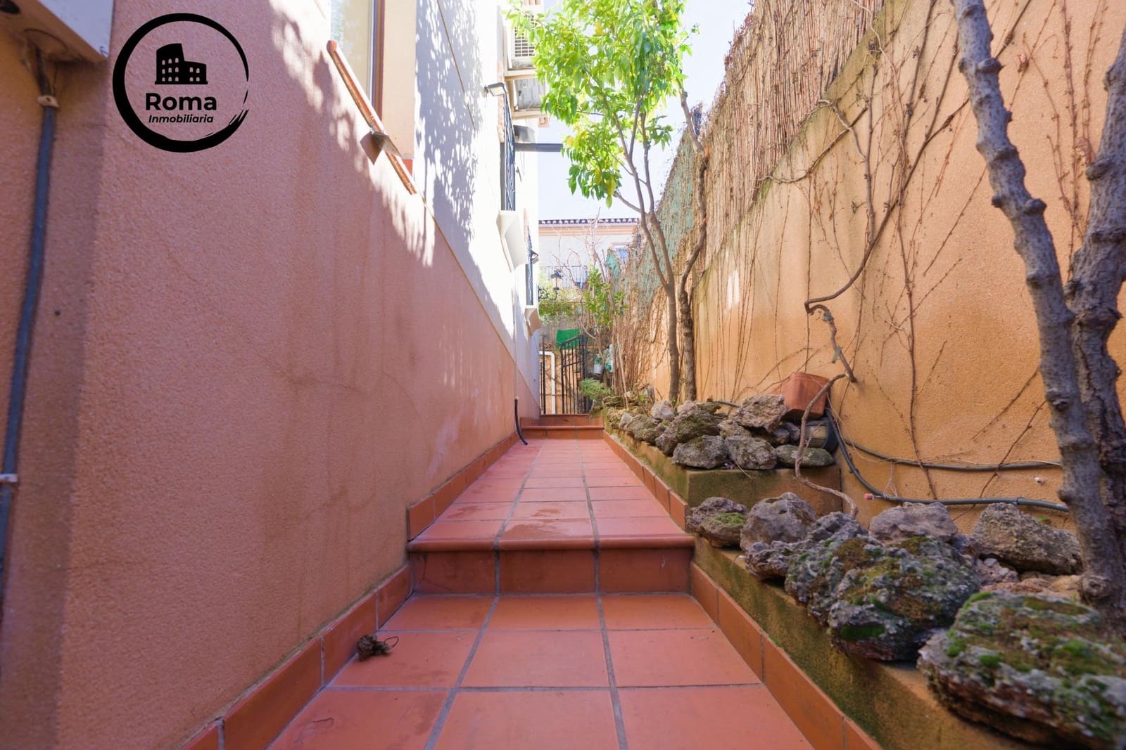 3 bedroom Terraced Villa for sale in Monachil with garage - € 173,900 (Ref: 9530893)