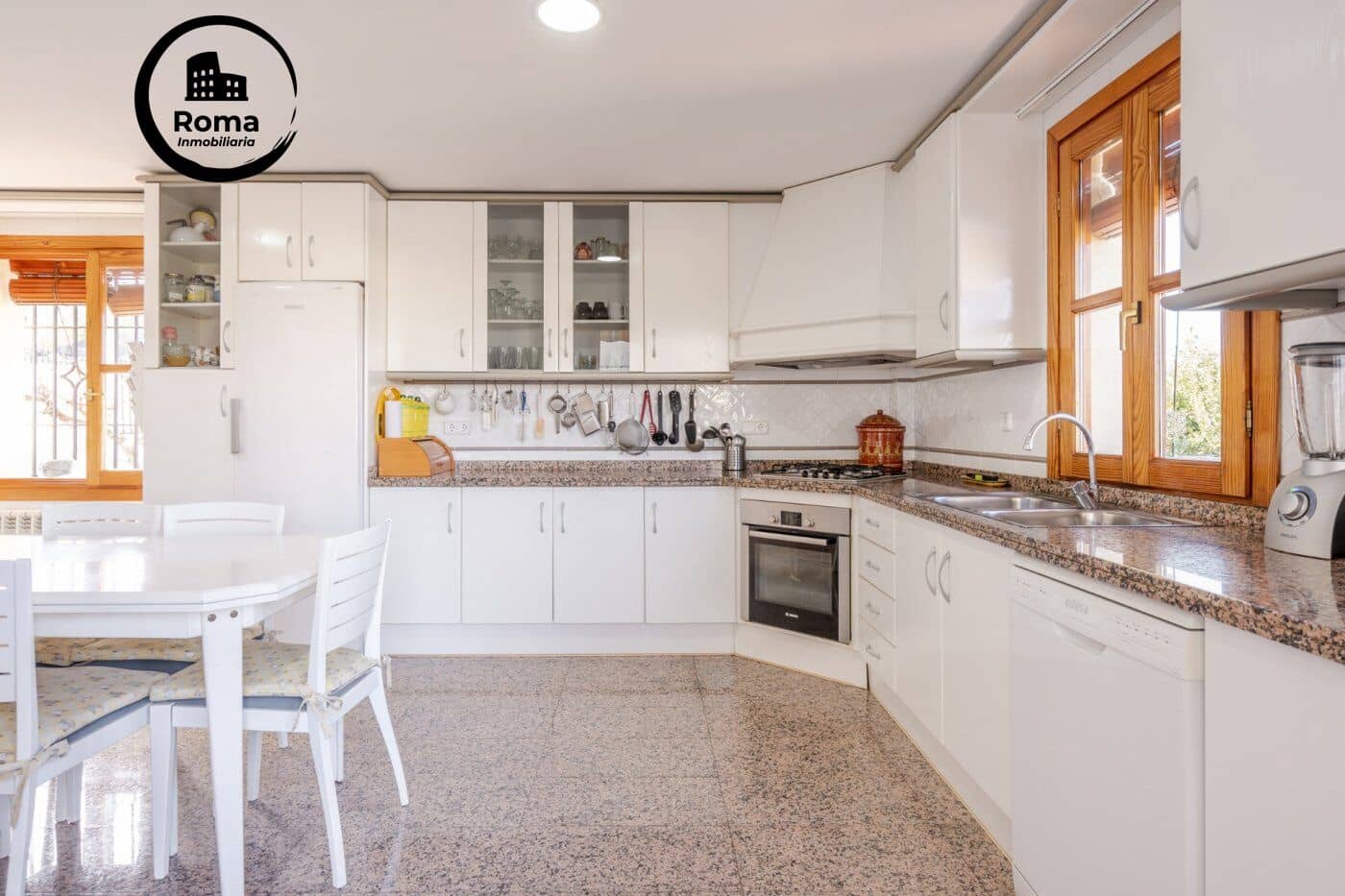 6 bedroom Villa for sale in Monachil with pool garage - € 485,000 (Ref: 9533855)