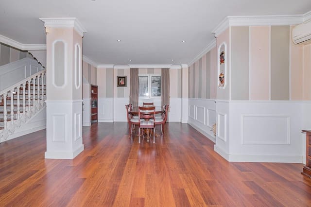 5 soverom Villa til salgs i Monachil med svømmebasseng garasje - € 399 000 (Ref: 9533859)