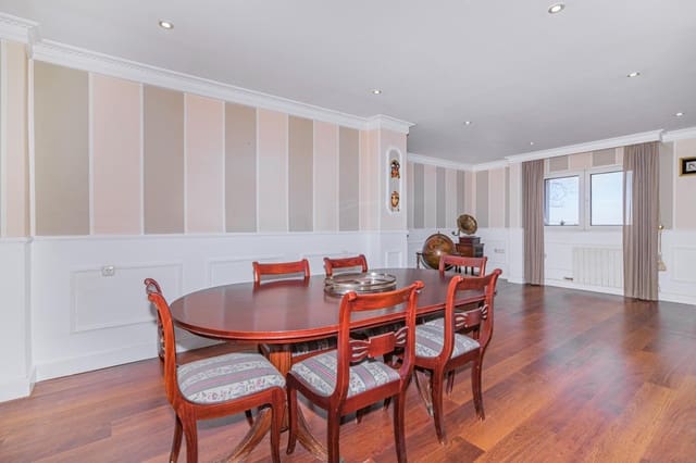 5 soverom Villa til salgs i Monachil med svømmebasseng garasje - € 399 000 (Ref: 9533859)