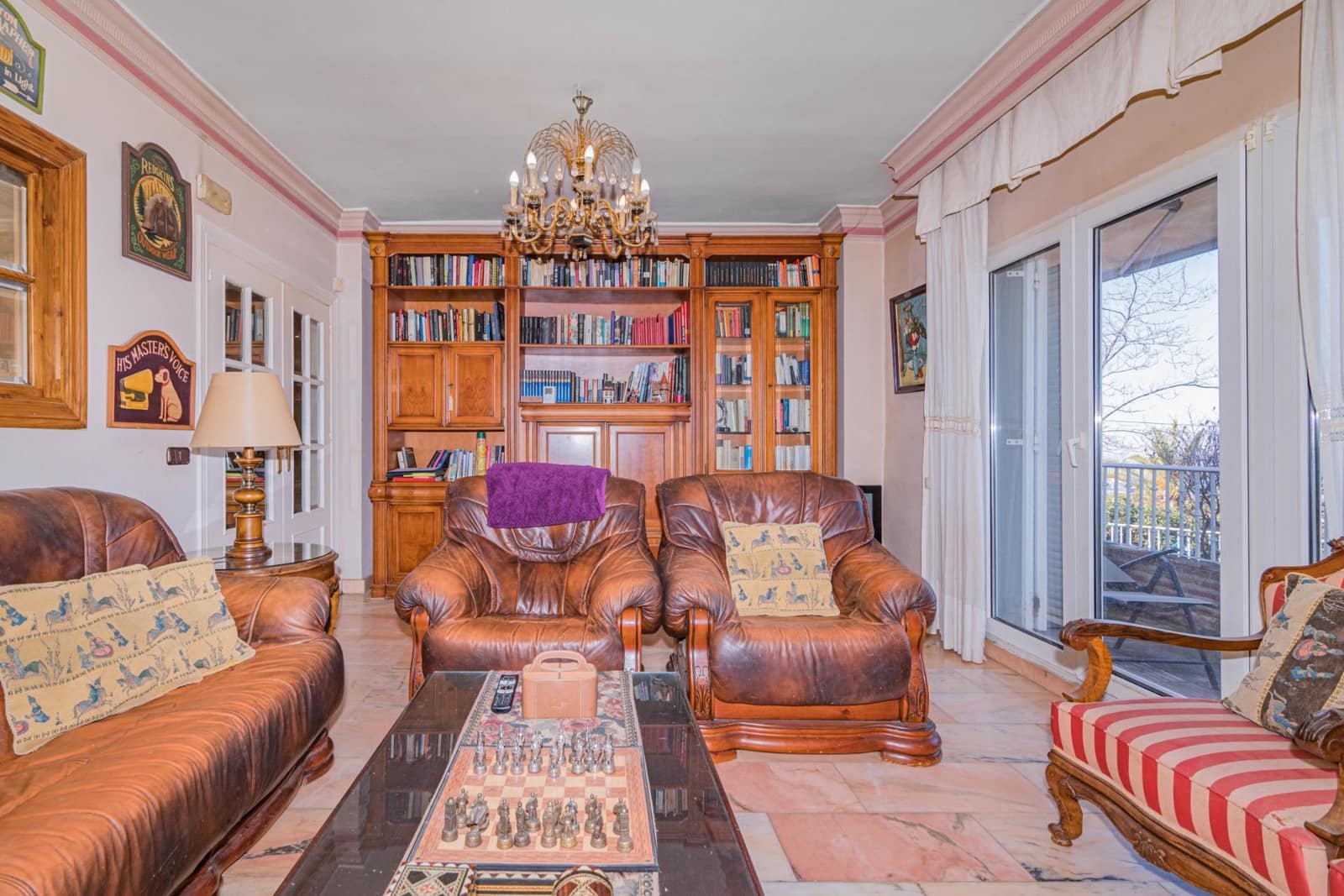 5 bedroom Villa for sale in Monachil with pool garage - € 399,000 (Ref: 9533859)