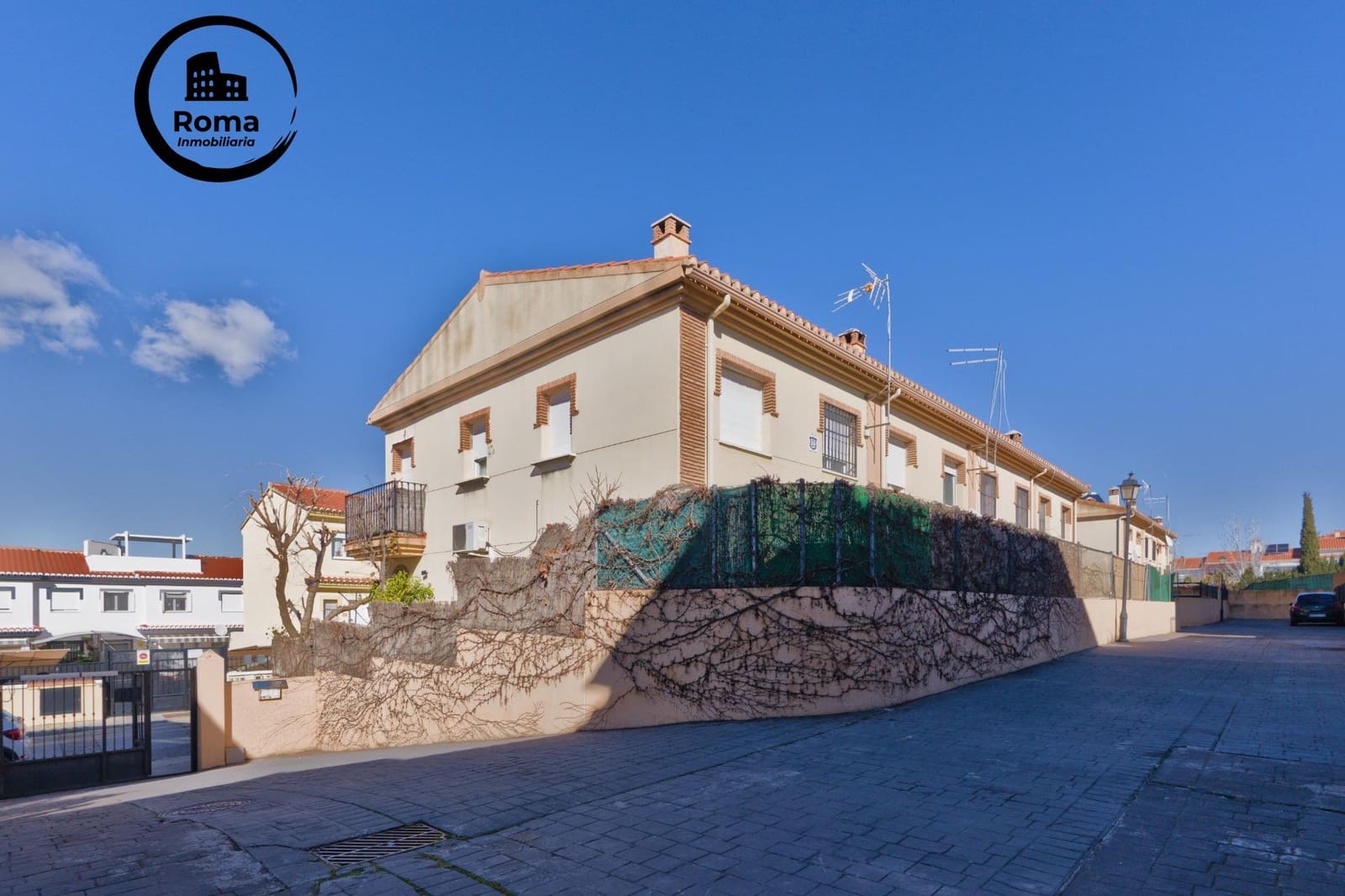 3 bedroom Terraced Villa for sale in Monachil with garage - € 173,900 (Ref: 9533860)
