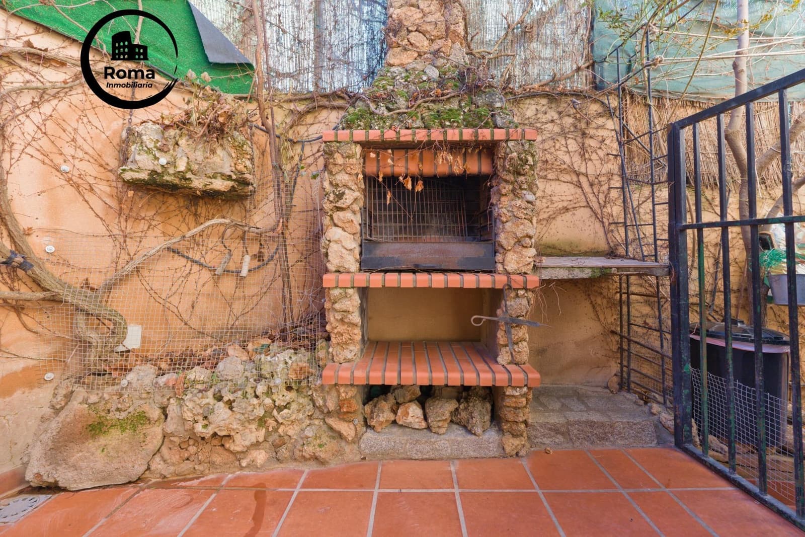 3 bedroom Terraced Villa for sale in Monachil with garage - € 173,900 (Ref: 9533860)