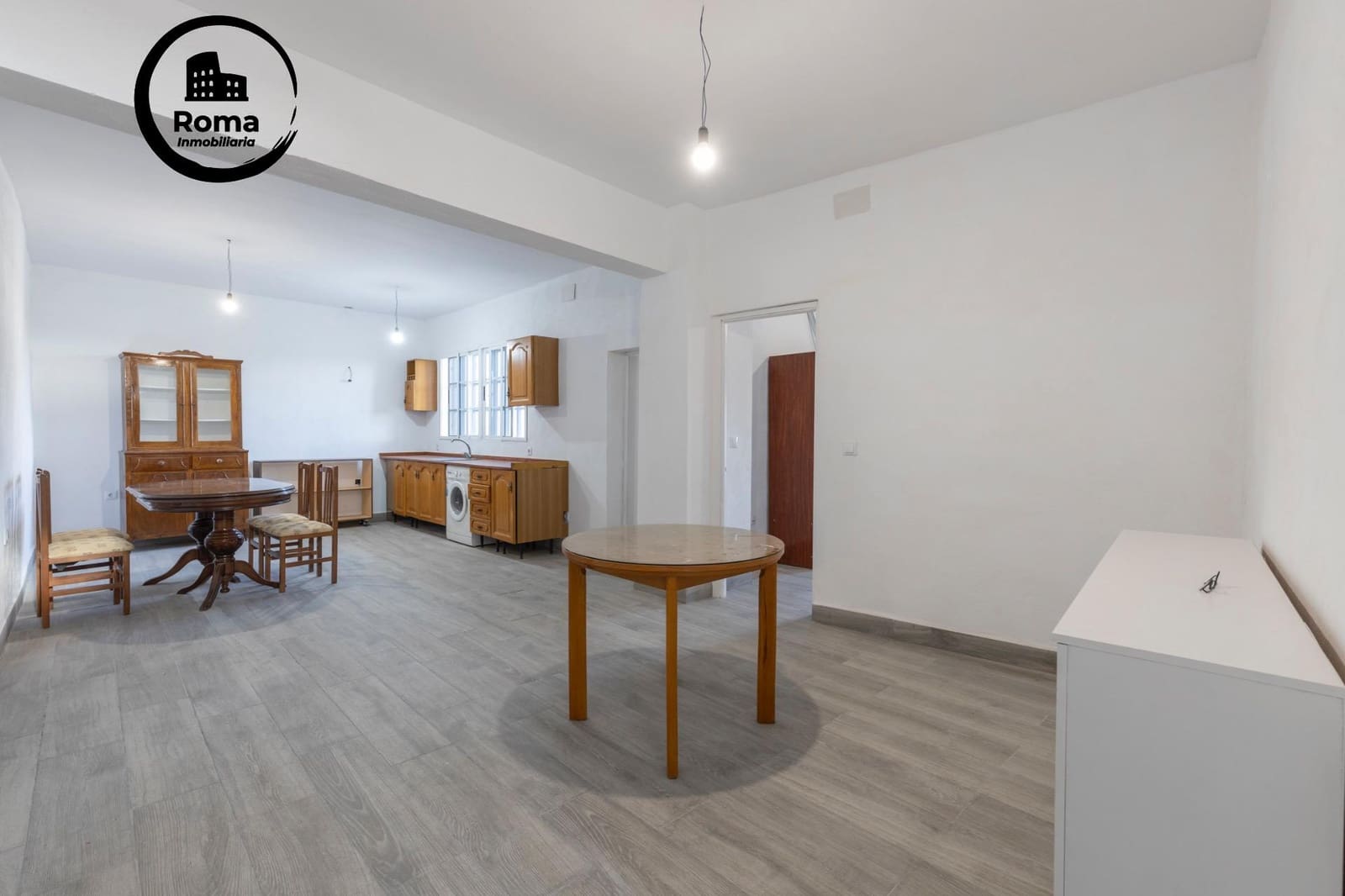 6 bedroom Townhouse for sale in Moclin - € 139,900 (Ref: 9533875)