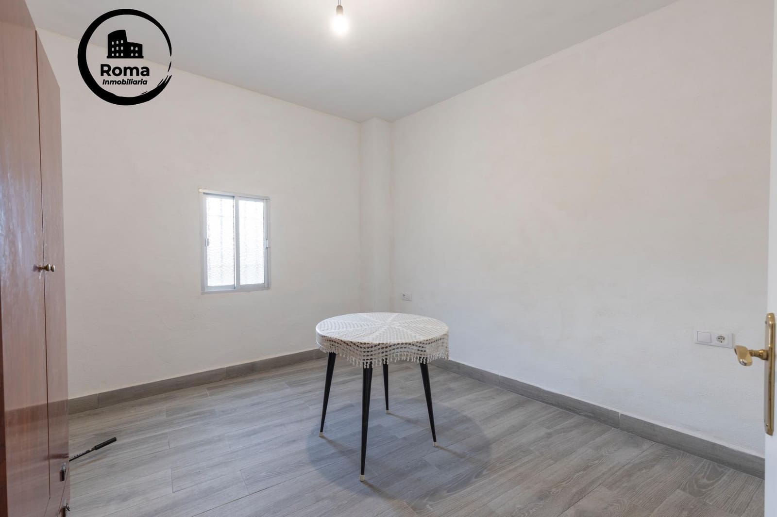 6 bedroom Townhouse for sale in Moclin - € 139,900 (Ref: 9533875)