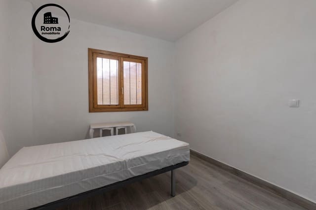 Casa de 6 habitaciones en Moclín en venta - 139.900 € (Ref: 9533875)
