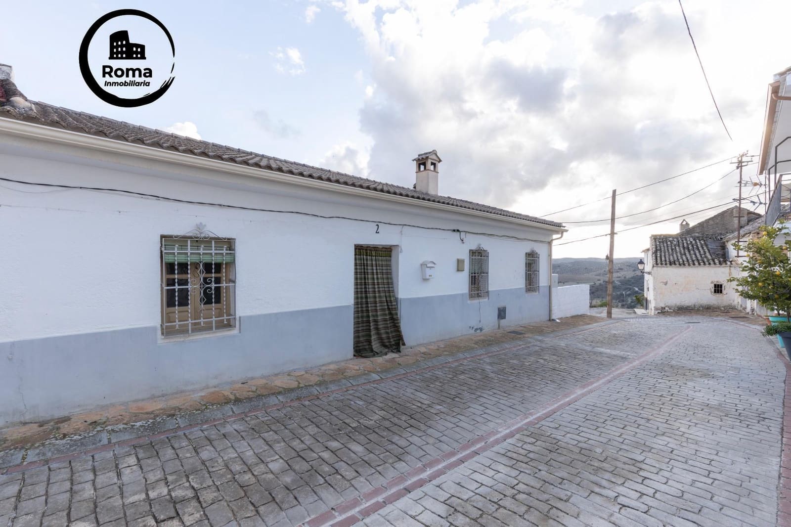 6 bedroom Townhouse for sale in Moclin - € 139,900 (Ref: 9533875)