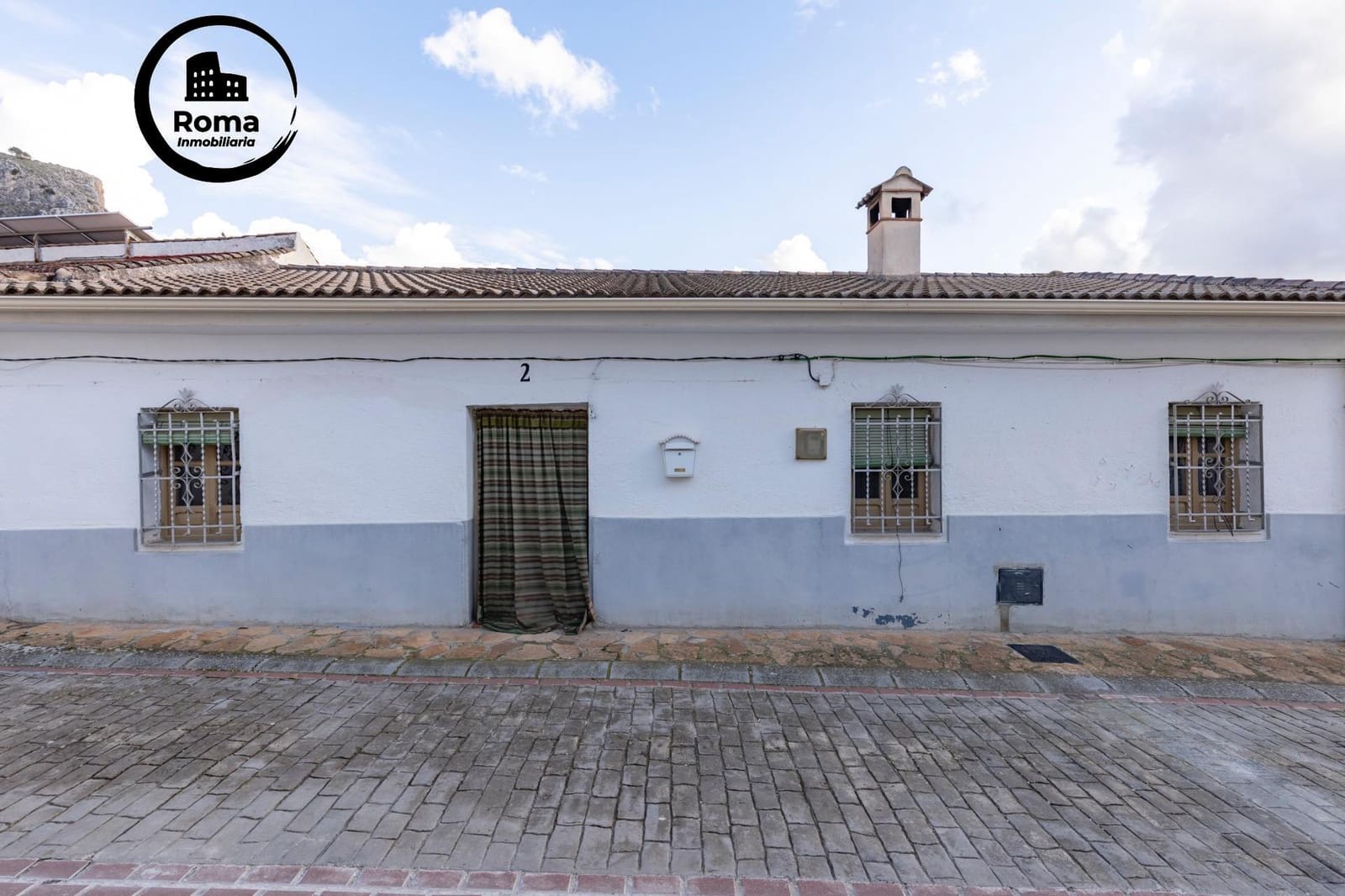 6 bedroom Townhouse for sale in Moclin - € 139,900 (Ref: 9533875)