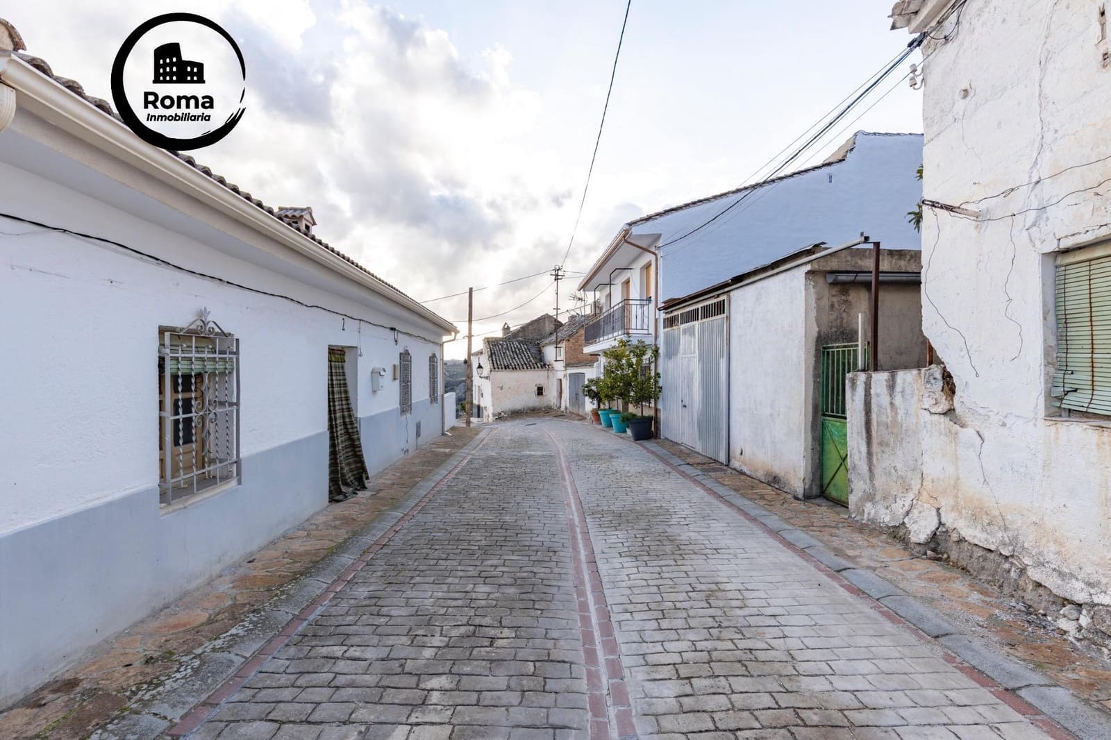 6 bedroom Townhouse for sale in Moclin - € 139,900 (Ref: 9533875)