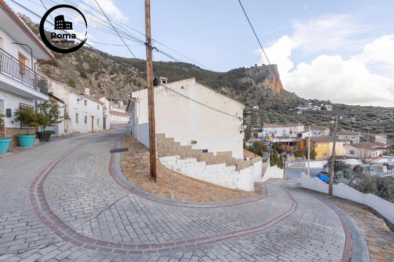 6 bedroom Townhouse for sale in Moclin - € 139,900 (Ref: 9533875)