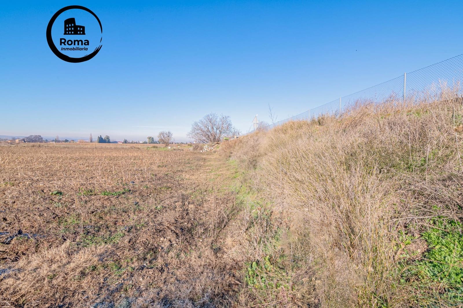 Grunde uden byggetilladelser til salg i Granada by - € 160.000 (Ref: 9536067)