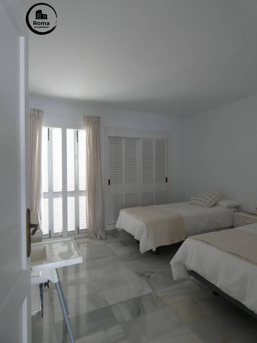 2 sovrum Lägenhet till salu i La Herradura - 385 000 € (Ref: 9543782)