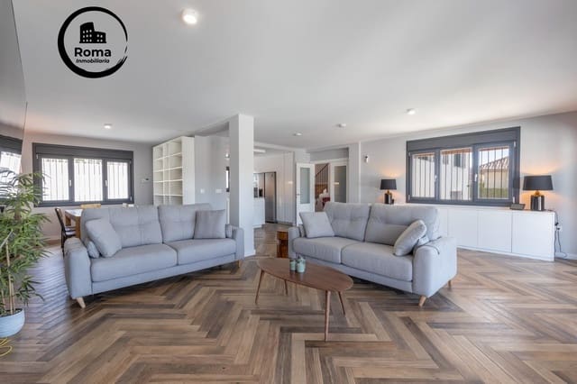 Chalet de 4 habitaciones en Padul en venta con piscina - 600.000 € (Ref: 9551830)