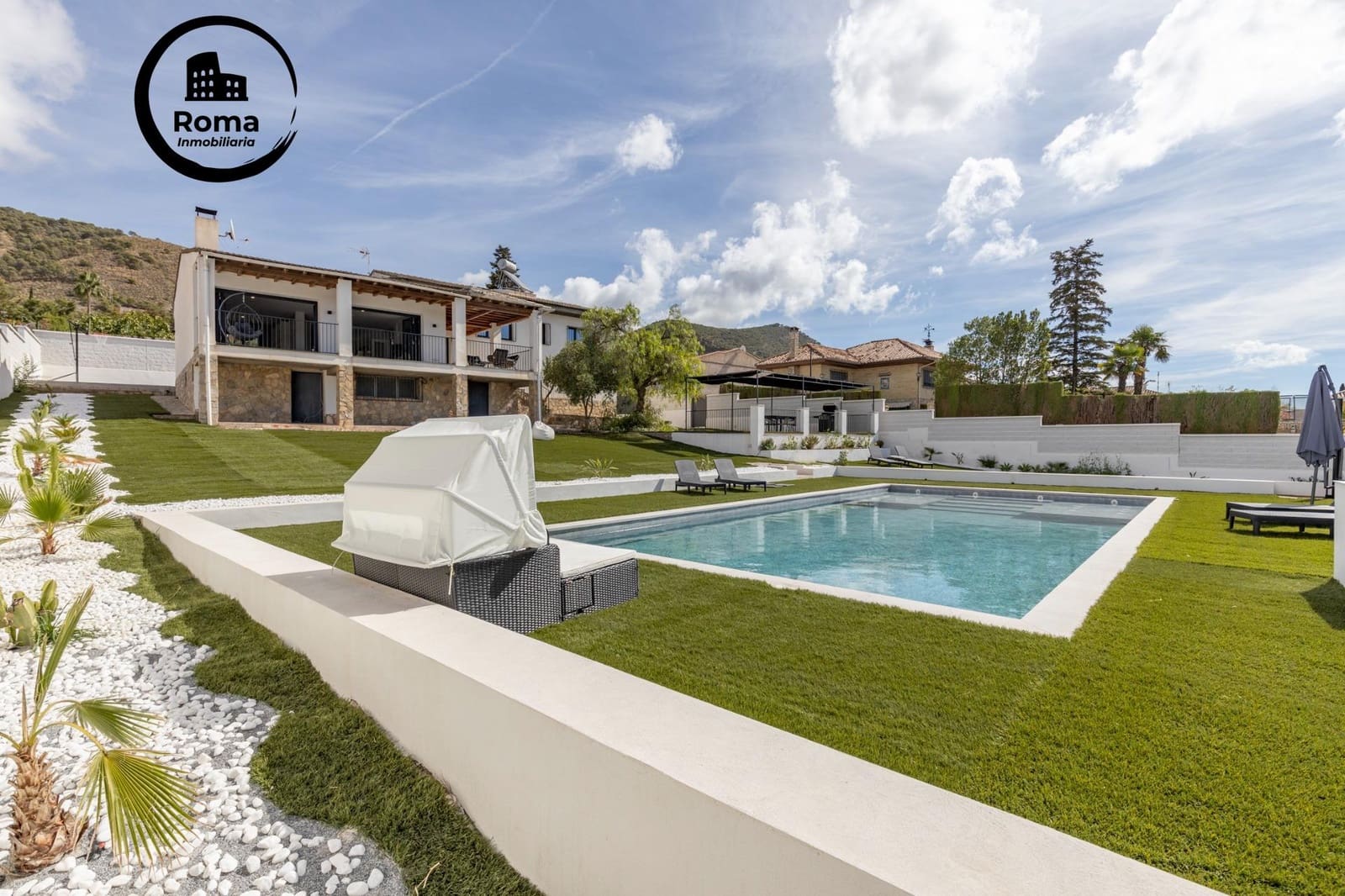 Chalet de 4 habitaciones en Padul en venta con piscina - 600.000 € (Ref: 9551830)