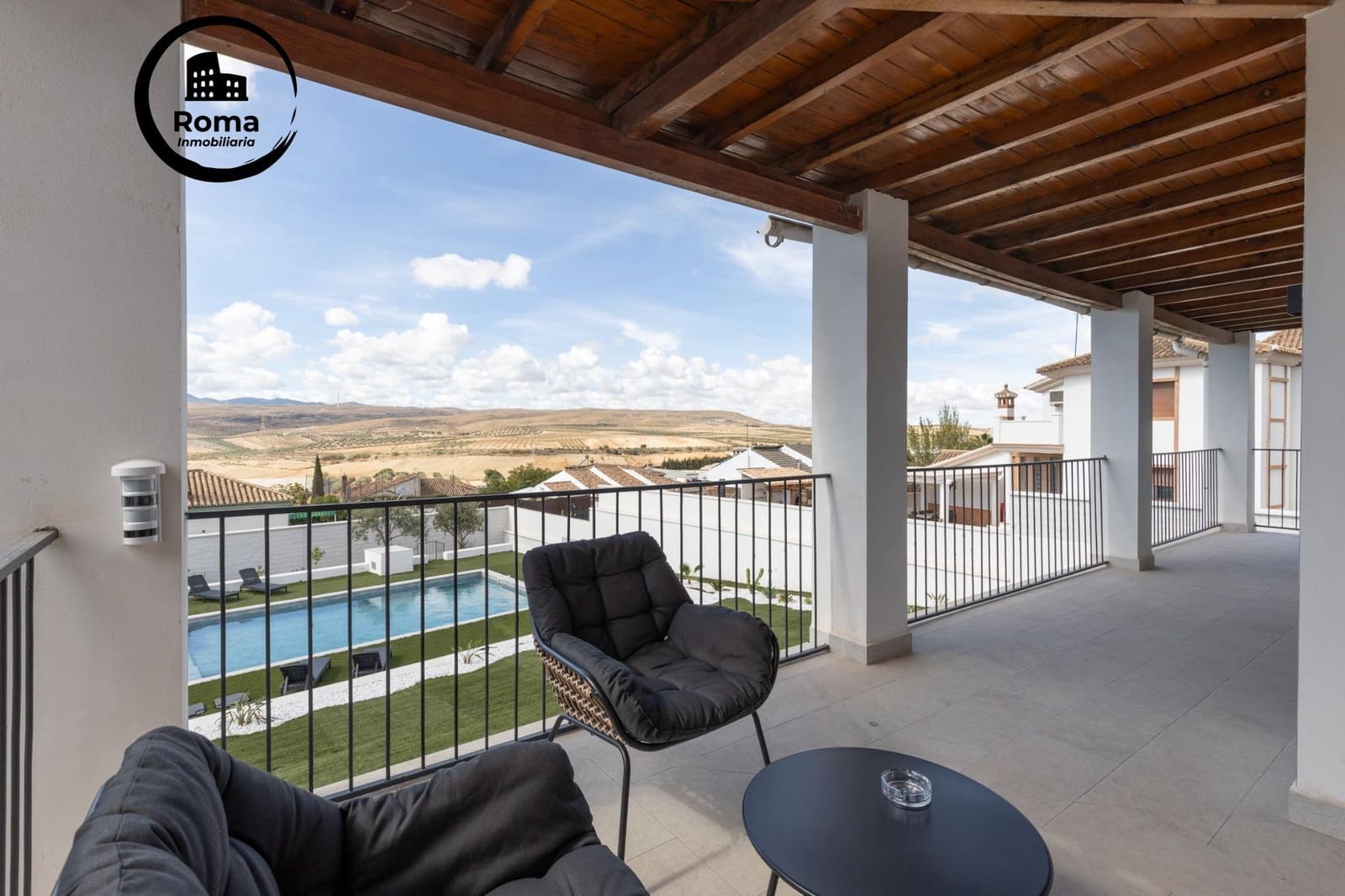 Chalet de 4 habitaciones en Padul en venta con piscina - 600.000 € (Ref: 9551830)