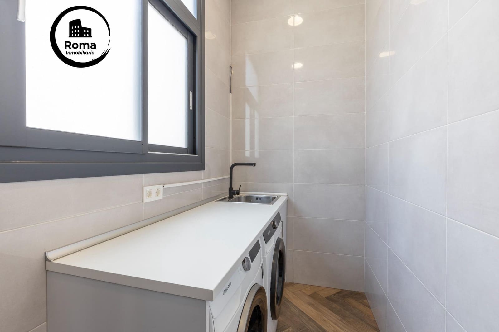 Chalet de 4 habitaciones en Padul en venta con piscina - 600.000 € (Ref: 9551830)