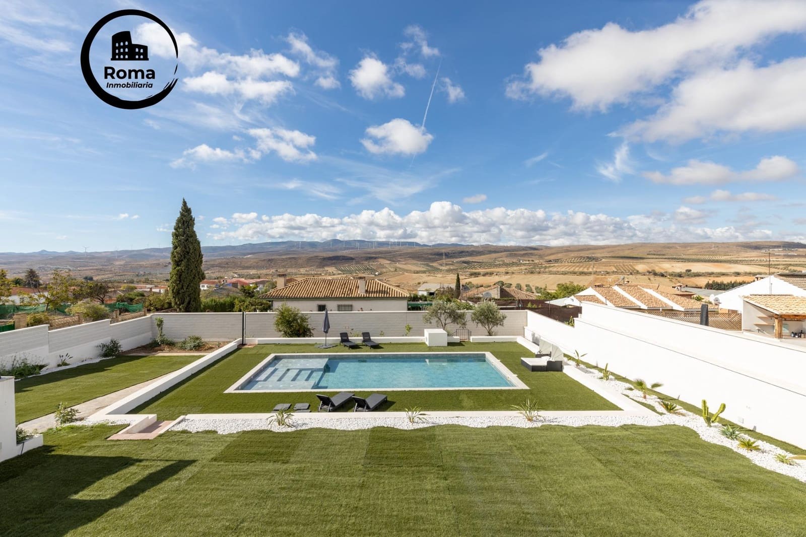 Chalet de 4 habitaciones en Padul en venta con piscina - 600.000 € (Ref: 9551830)