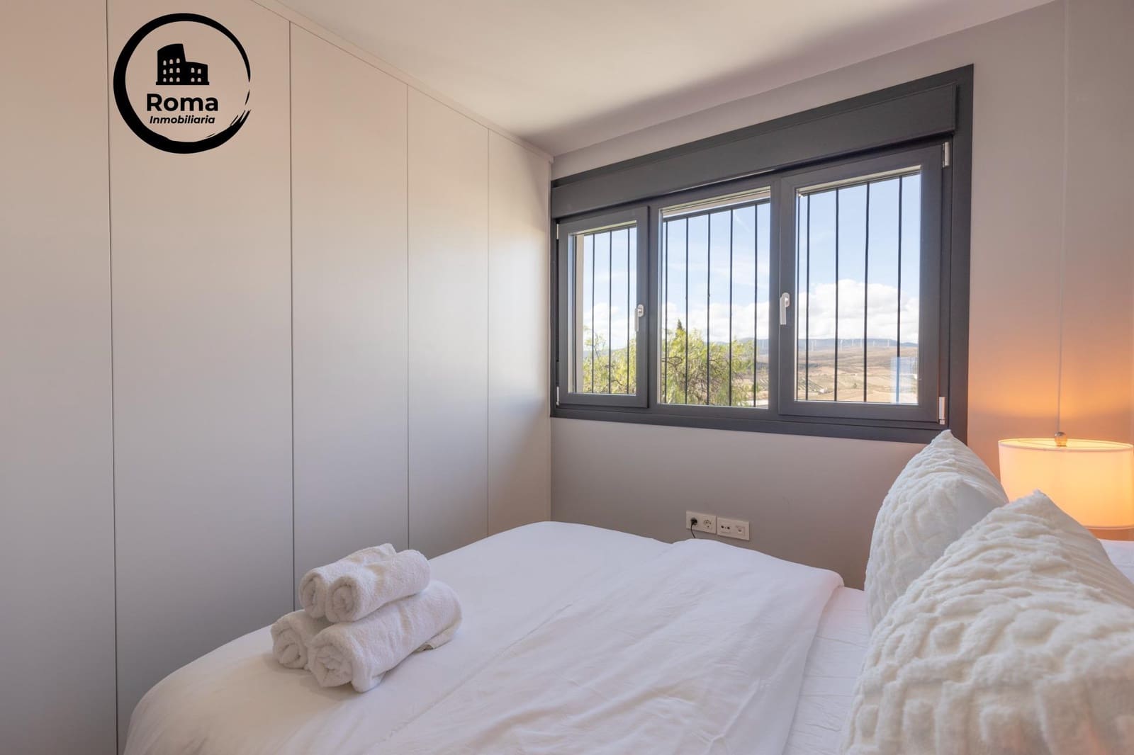 Chalet de 4 habitaciones en Padul en venta con piscina - 600.000 € (Ref: 9551830)