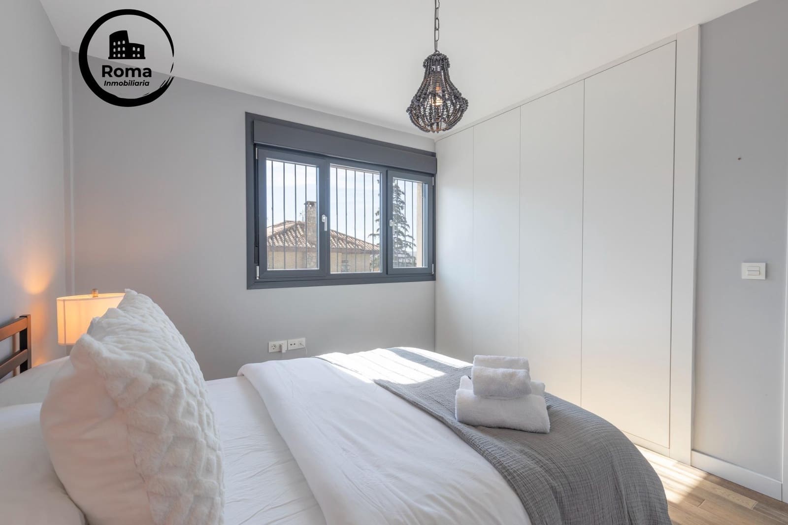 Chalet de 4 habitaciones en Padul en venta con piscina - 600.000 € (Ref: 9551830)