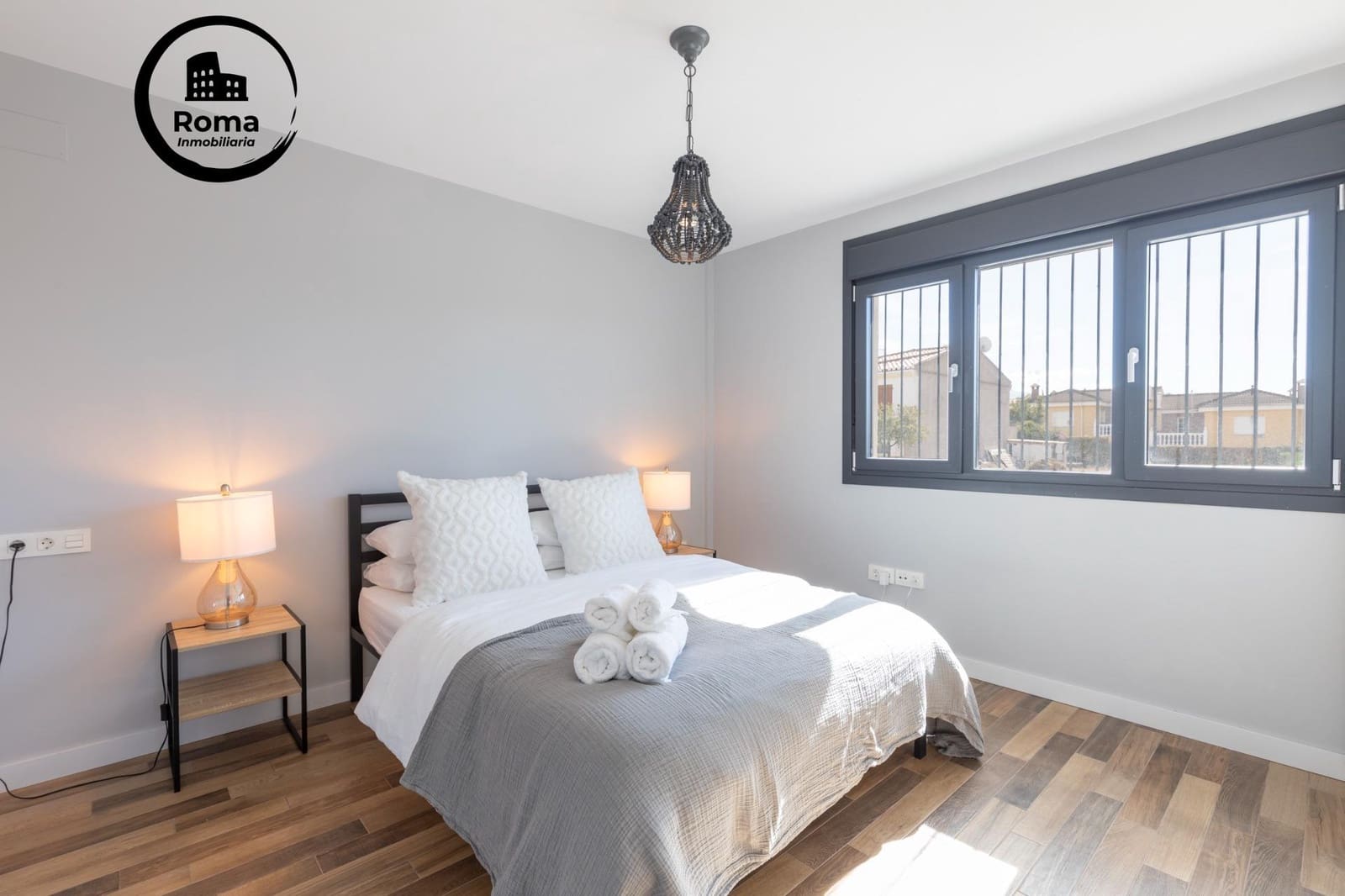 Chalet de 4 habitaciones en Padul en venta con piscina - 600.000 € (Ref: 9551830)