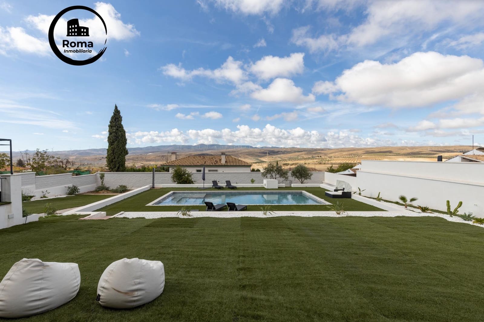 Chalet de 4 habitaciones en Padul en venta con piscina - 600.000 € (Ref: 9551830)