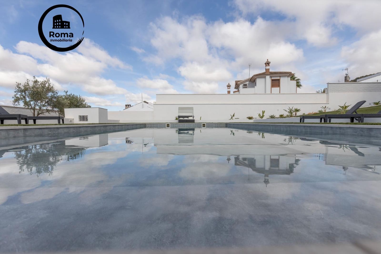 Chalet de 4 habitaciones en Padul en venta con piscina - 600.000 € (Ref: 9551830)