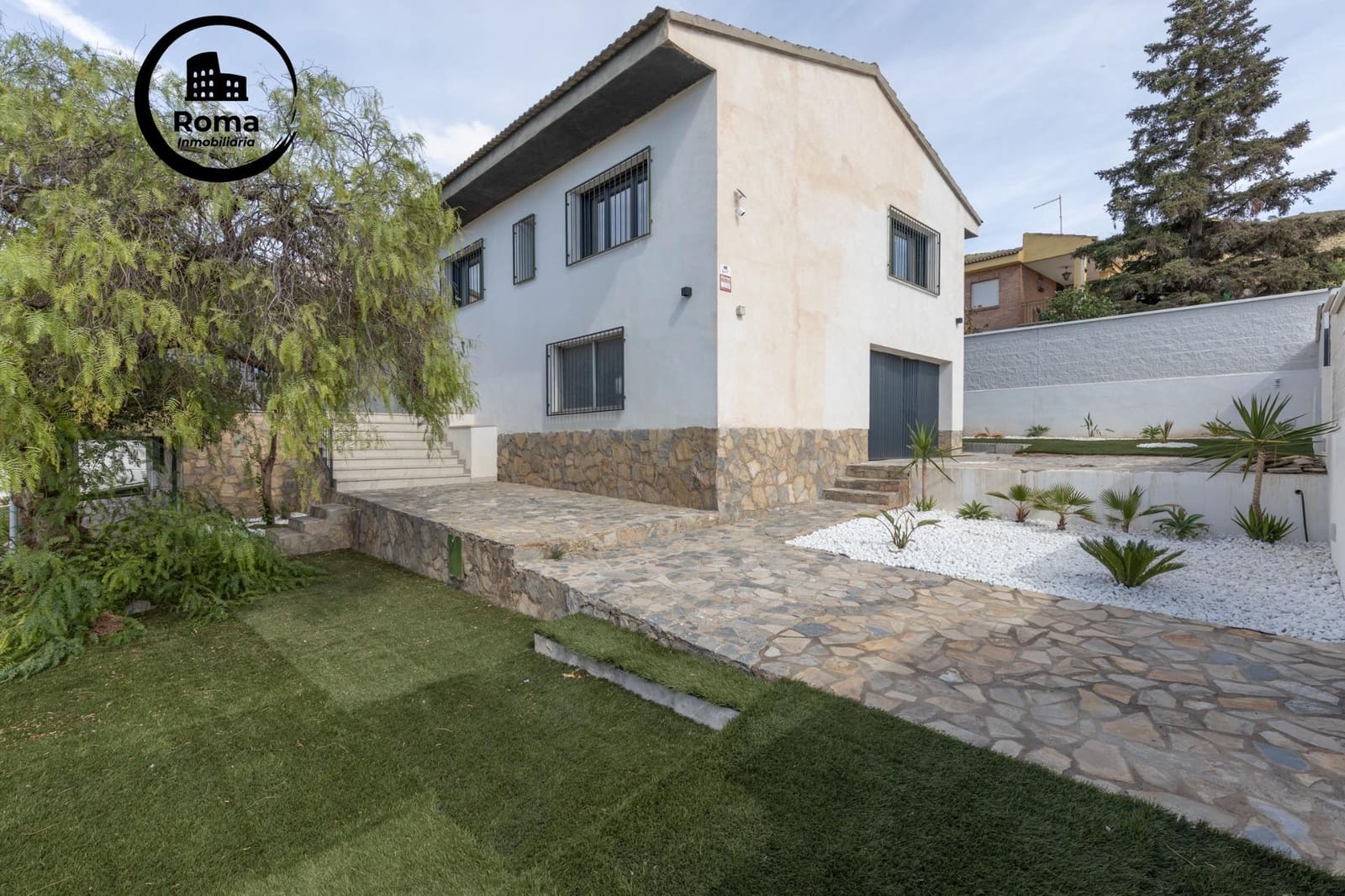 Chalet de 4 habitaciones en Padul en venta con piscina - 600.000 € (Ref: 9551830)