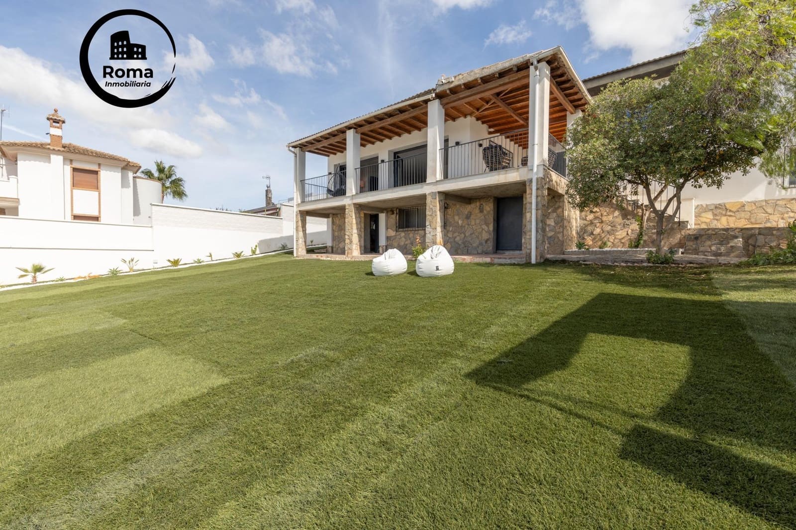 Chalet de 4 habitaciones en Padul en venta con piscina - 600.000 € (Ref: 9551830)