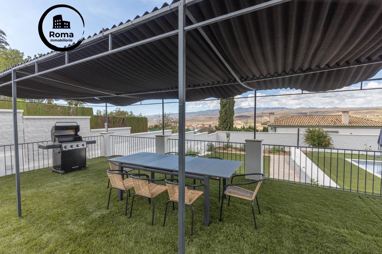 Chalet de 4 habitaciones en Padul en venta con piscina - 600.000 € (Ref: 9551830)