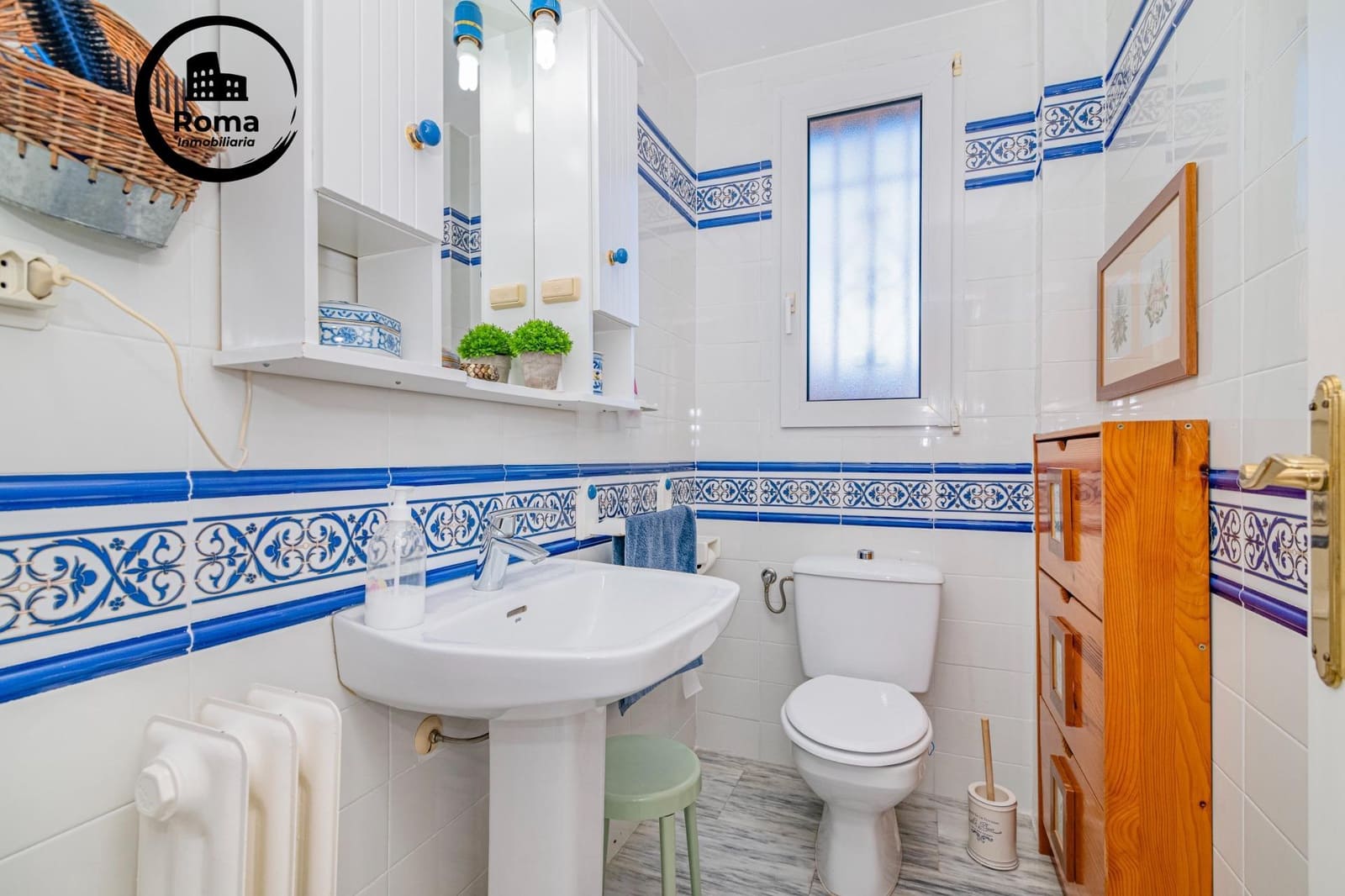 5 slaapkamer Villa te koop in Jun met zwembad garage - € 289.900 (Ref: 9551833)