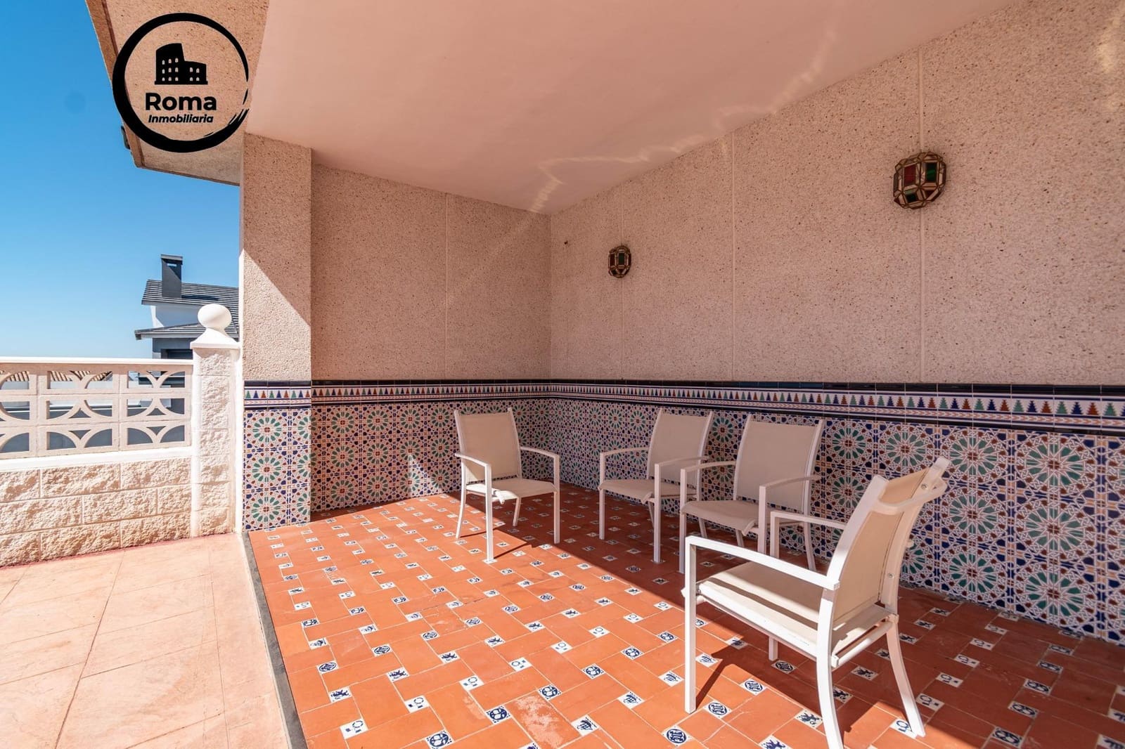 5 quarto Moradia Geminada para venda em Jun com garagem - 270 000 € (Ref: 9551835)