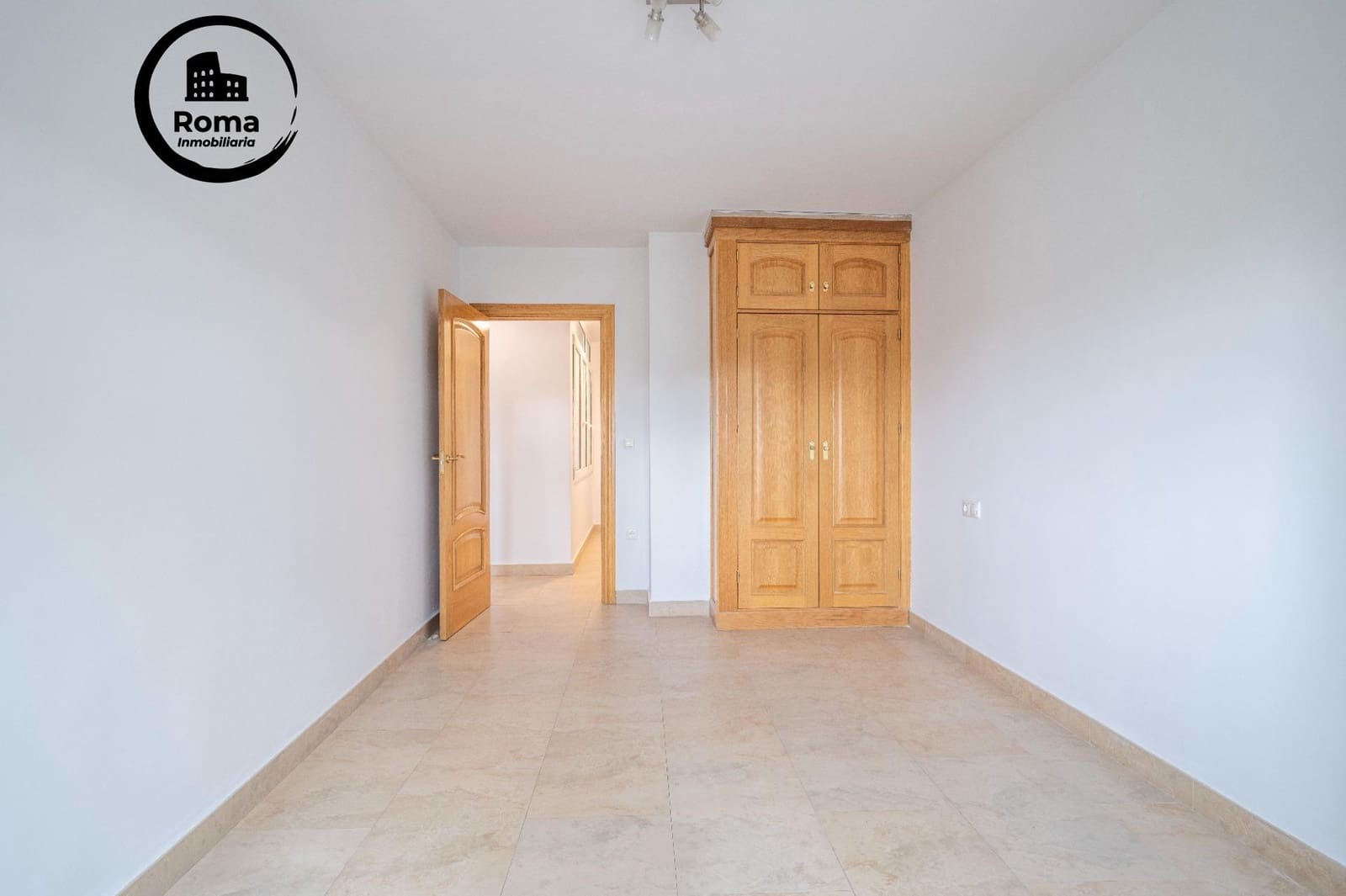 4 soveværelse Lejlighed til salg i Granada by med garage - € 548.000 (Ref: 9555996)