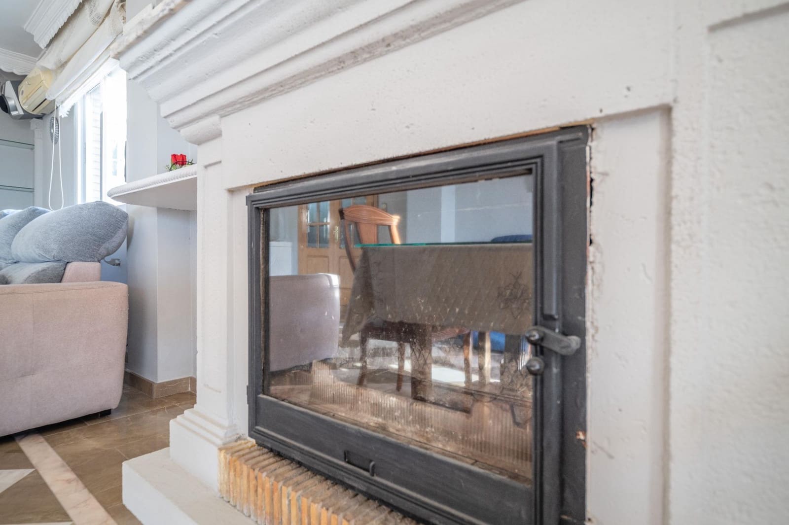 5 sypialnia Willa na sprzedaż w Huetor Vega z basenem garażem - 419 000 € (Ref: 9562006)