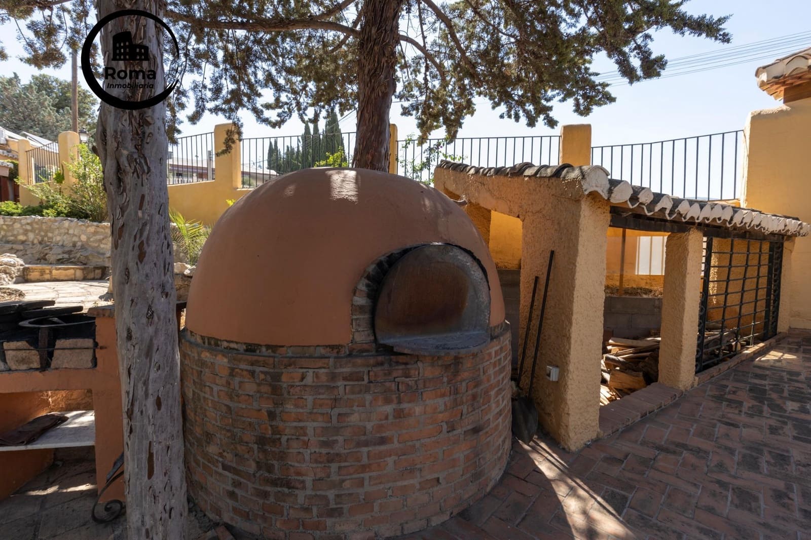 11 sypialnia Willa na sprzedaż w Huetor Vega z garażem - 850 000 € (Ref: 9562008)