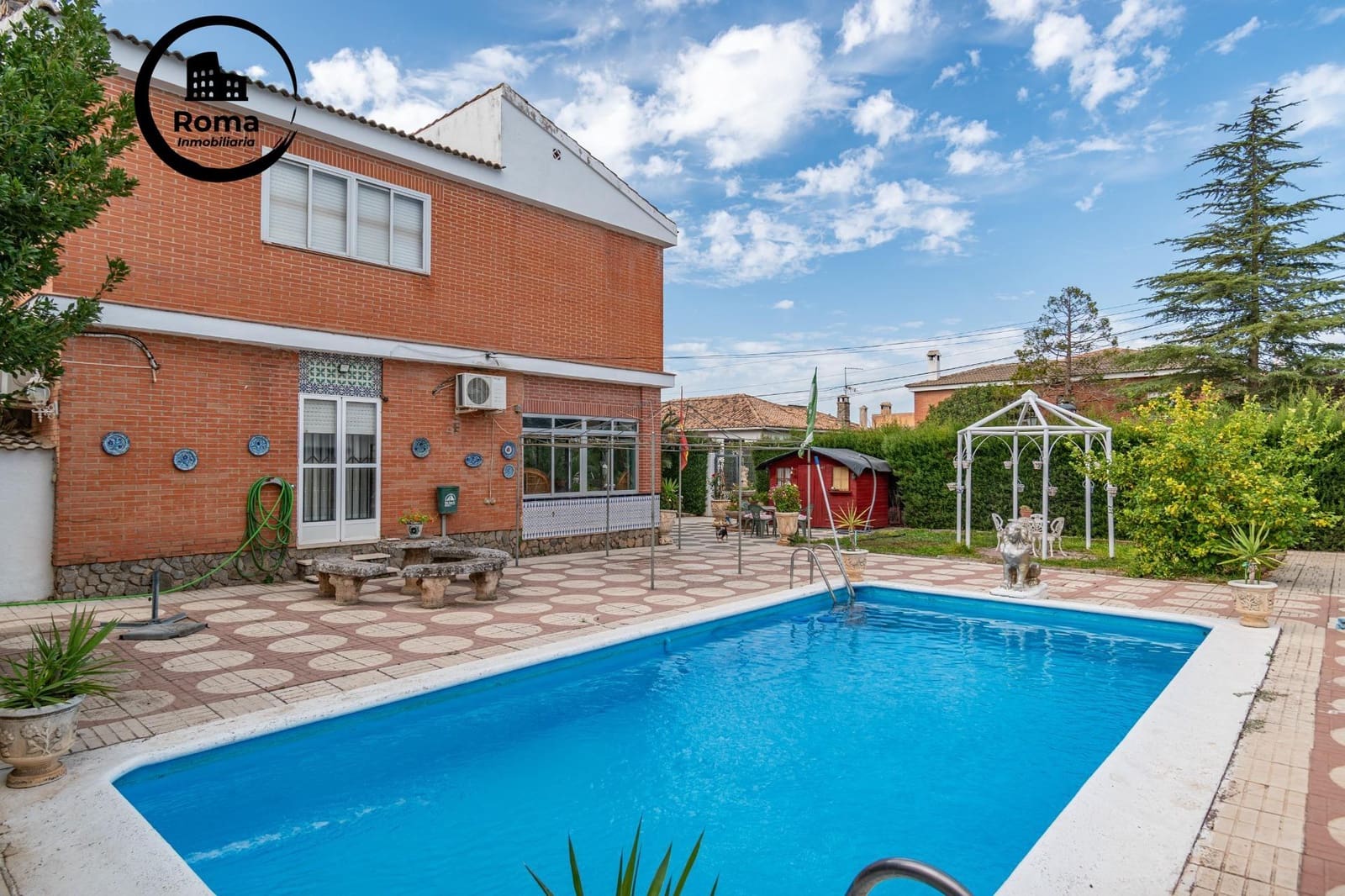 5 Zimmer Villa zu verkaufen in Otura mit Pool Garage - 370.000 € (Ref: 9562011)