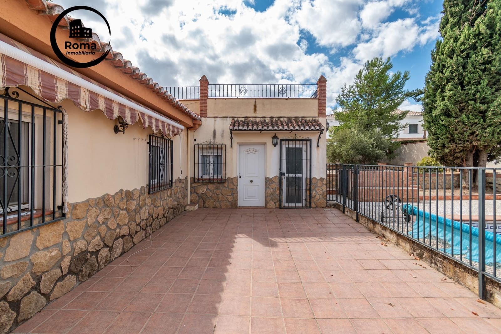 Chalet de 4 habitaciones en Otura en venta con piscina garaje - 319.000 € (Ref: 9568849)